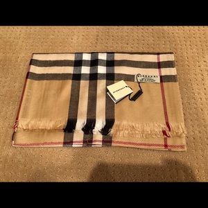 NWT fashion 100% cashmere scarf